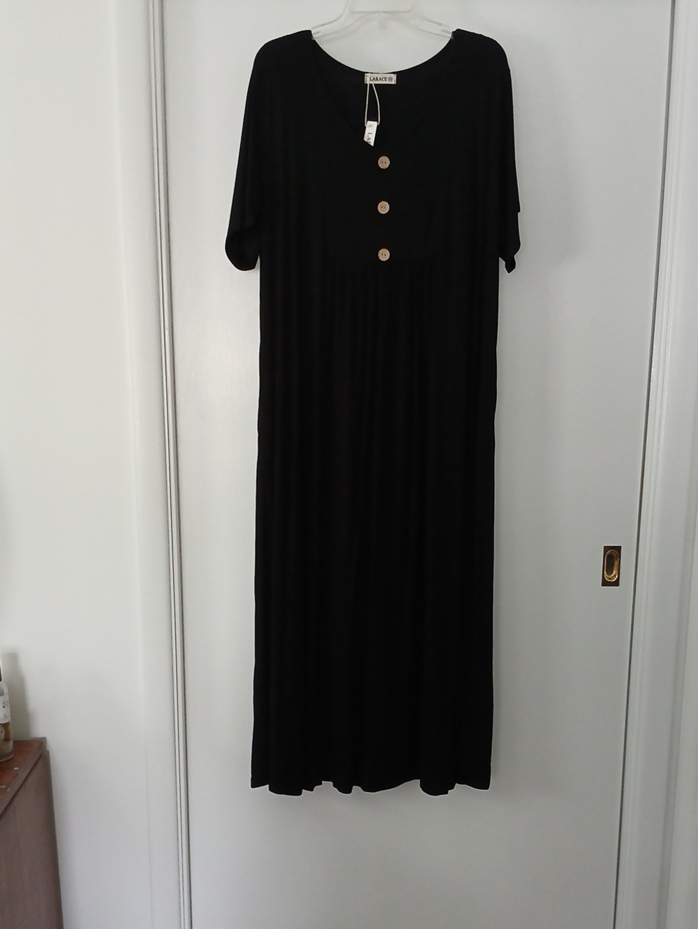 Larace Black Short-Sleeve Maxi Dress